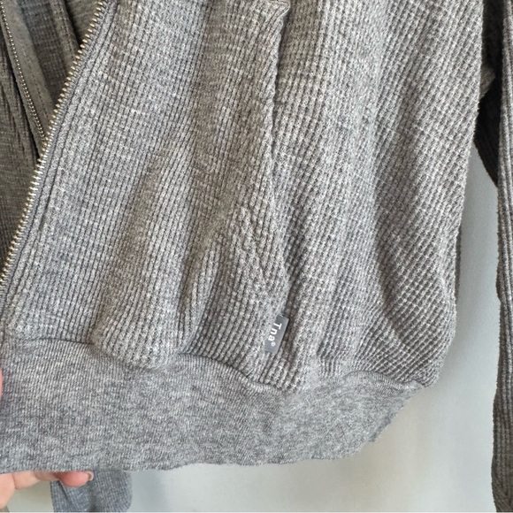 TNA Ribbed Gray Zip Up - Picture 5 of 5